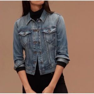 Aritzia jean jacket size 2